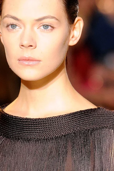 Look 49